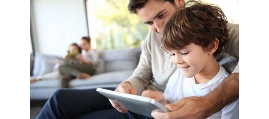 Tips Bijak Bagi Orang Tua Agar Anak Tidak Kecanduan Teknologi Tips Bijak Bagi Orang Tua Agar Anak Tidak Kecanduan Teknologi